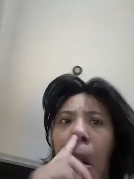 Nia Desire online show from May 2026 06:11:02 AM