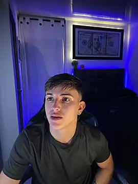 Justin trevor1 online show from April 2026 12:49:02 AM