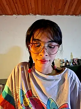 Snapshot of dolliette24 chatting on July 2026 03:33:02 AM dolliette24 online show from July 2026 03:33:02 AM