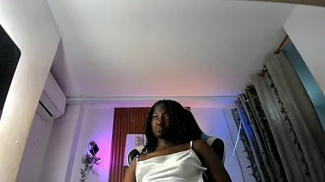 Evaa 18 online show from December 2025 06:17:01 PM