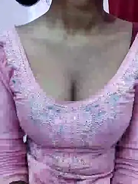 Snapshot of Reeta-rani chatting on October 2025 04:31:02 AM Reeta-rani online show from October 2025 04:31:02 AM