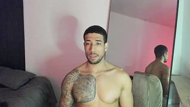 ThiagoLugo online show from October 2025 12:13:01 AM