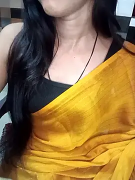 Queen Pooja7 online show from October 2025 04:51:02 PM