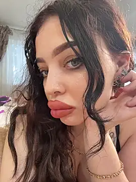 Hannah xBaby online show from November 2025 10:14:02 AM