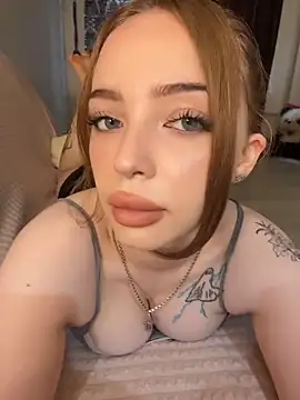 Snapshot of Hannah_xBaby chatting on June 2026 08:05:02 AM Hannah xBaby online show from June 2026 08:05:02 AM