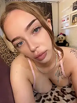 Snapshot of Hannah_xBaby chatting on June 2026 10:56:02 AM Hannah xBaby online show from June 2026 10:56:02 AM