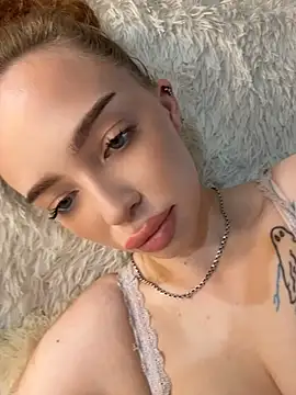 Snapshot of Hannah_xBaby chatting on July 2026 12:00:02 PM Hannah xBaby online show from July 2026 12:00:02 PM