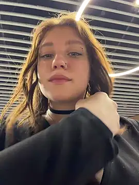 lucy-joy online show from June 2026 11:23:02 AM