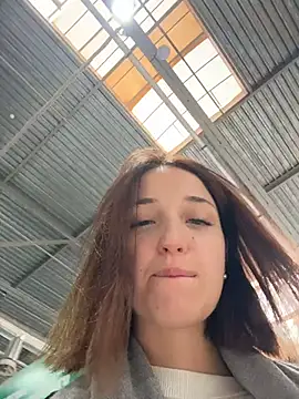 DollyTall online show from October 2025 08:24:01 AM