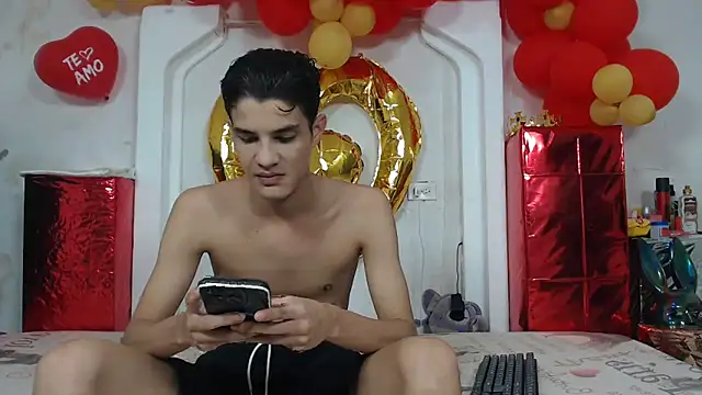 Snapshot of gabo_hotboy chatting on September 2025 01:40:02 AM gabo hotboy online show from September 2025 01:40:02 AM