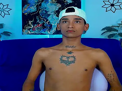 Snapshot of gabo_hotboy chatting on May 2026 06:27:01 PM gabo hotboy online show from May 2026 06:27:01 PM