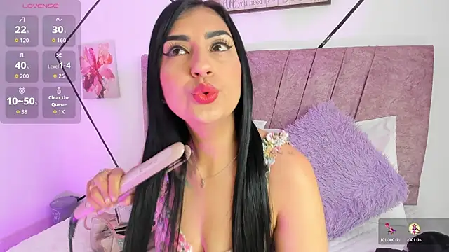 Snapshot of Paris_Evans01 chatting on September 2025 12:40:02 PM Paris Evans01 online show from September 2025 12:40:02 PM
