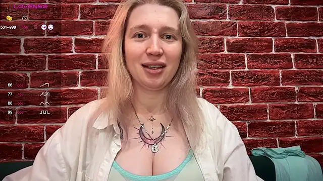 CitrusBlissss online show from November 2025 03:12:01 PM