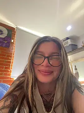 KoraSweett online show from February 2026 06:55:02 PM