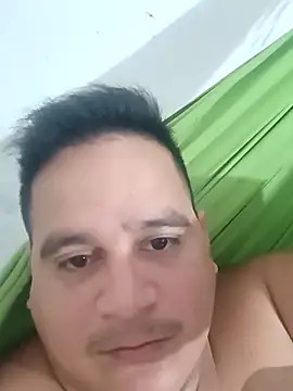 reguetones92 online show from November 2025 11:40:02 AM