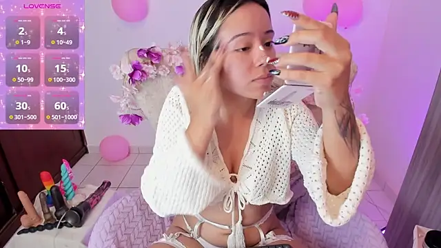 Nataliahenao69 online show from October 2025 02:10:01 PM