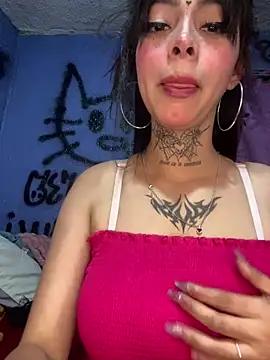 Snapshot of kiittyselenita chatting on May 2026 05:37:02 AM kiittyselenita online show from May 2026 05:37:02 AM