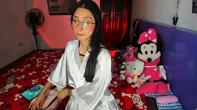 Snapshot of Anais_lux chatting on July 2026 10:45:01 PM Anais lux online show from July 2026 10:45:01 PM