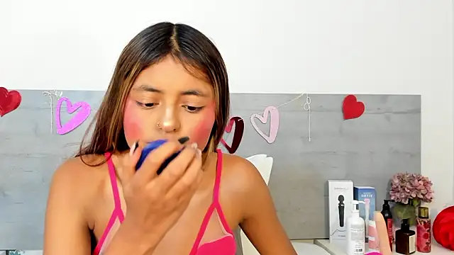 sunnyWhitee online show from February 2026 07:11:01 PM