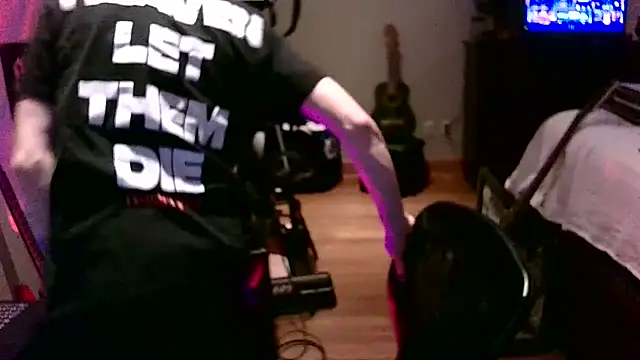 LEVIATHANX666 online show from April 2026 04:32:02 AM