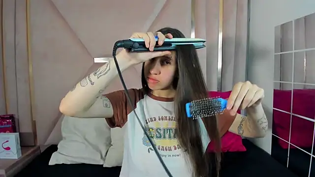 Snapshot of venusmorgan chatting on October 2025 03:20:02 PM venusmorgan online show from October 2025 03:20:02 PM