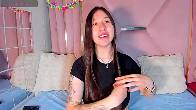 Snapshot of venusmorgan chatting on January 2026 05:26:02 PM venusmorgan online show from January 2026 05:26:02 PM