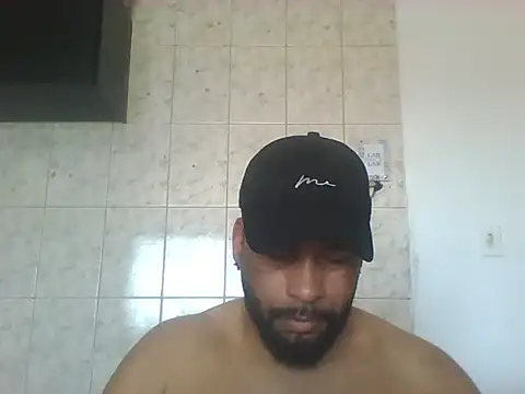 Snapshot of OliveiraSeven chatting on July 2026 05:26:02 PM OliveiraSeven online show from July 2026 05:26:02 PM