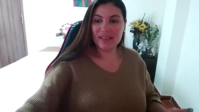 Secret Bella online show from September 2025 11:25:01 AM