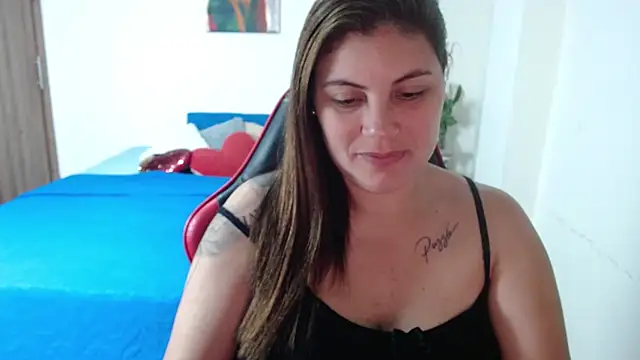 Secret Bella online show from December 2025 12:44:02 PM