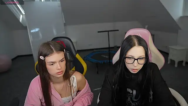 VivianSweet  online show from March 2026 11:29:02 AM