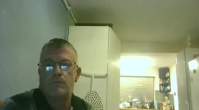 Snapshot of hefin18 chatting on March 2025 10:07:02 PM hefin18 online show from March 2025 10:07:02 PM