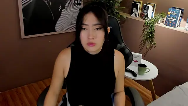 Snapshot of Skyyle_ chatting on July 2026 01:28:02 PM Skyyle online show from July 2026 01:28:02 PM