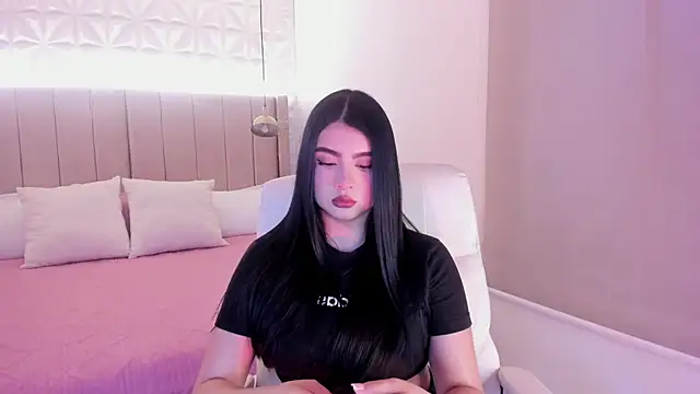 Snapshot of Sweety_Nicole_ chatting on May 2026 02:24:02 PM Sweety Nicole online show from May 2026 02:24:02 PM