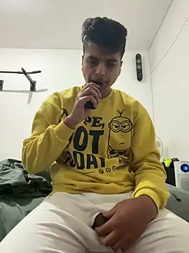 Snapshot of Noam7080z chatting on January 2026 11:37:02 AM Noam7080z online show from January 2026 11:37:02 AM