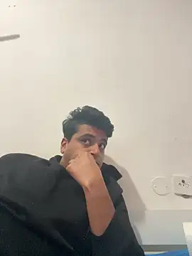 Snapshot of Noam7080z chatting on February 2026 06:06:02 PM Noam7080z online show from February 2026 06:06:02 PM