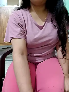 Snapshot of roshni_agrawal0 chatting on September 2025 05:33:01 AM roshni agrawal0 online show from September 2025 05:33:01 AM