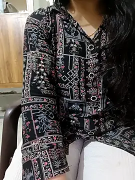Snapshot of roshni_agrawal0 chatting on September 2025 02:49:01 AM roshni agrawal0 online show from September 2025 02:49:01 AM