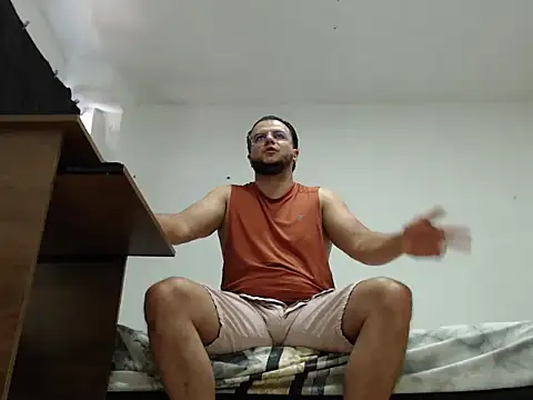 cloudsxxx online show from April 2026 03:06:01 PM