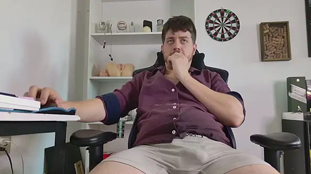 aaron nvk online show from February 2026 09:03:02 PM