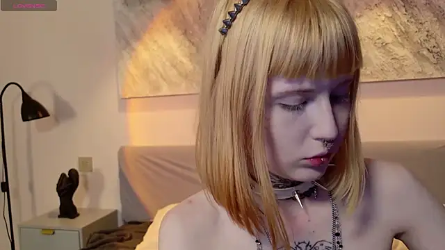 Snapshot of MilkMeSoftly chatting on May 2026 08:31:01 AM MilkMeSoftly online show from May 2026 08:31:01 AM