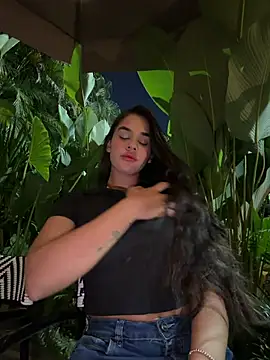 BellaLeclair online show from March 2026 11:44:02 PM