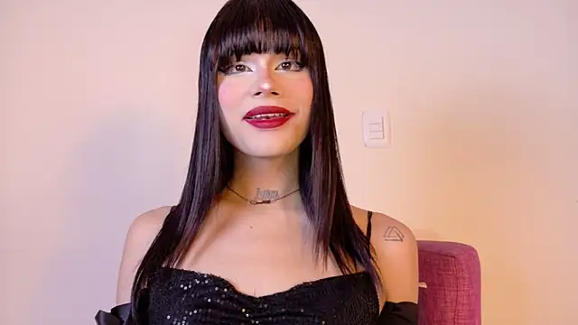 NATASHAA WINZ online show from November 2025 01:25:02 PM