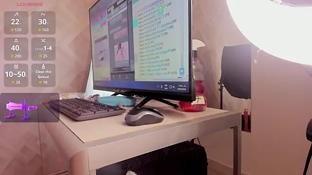 Snapshot of Clhoe_Johnson chatting on February 2026 12:34:01 PM Clhoe Johnson online show from February 2026 12:34:01 PM