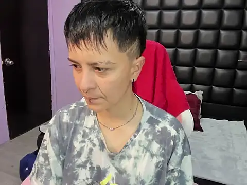  Hannah Hot online show from November 2025 12:26:01 PM