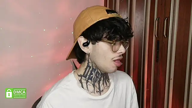 Mihail leroy online show from February 2026 05:34:02 AM