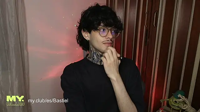 Mihail leroy online show from March 2026 01:38:01 AM