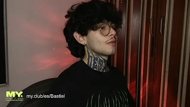 Mihail leroy online show from April 2026 12:42:02 AM