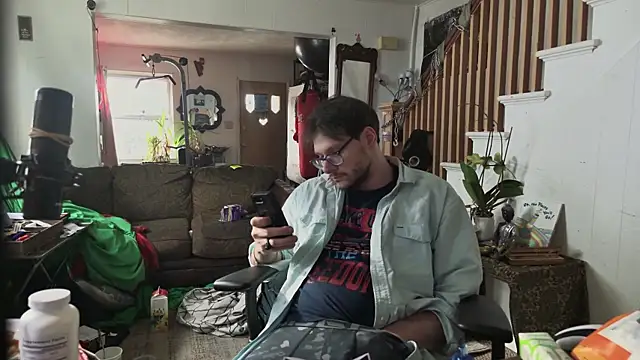 MasterDaddyCool online show from April 2026 10:22:01 PM