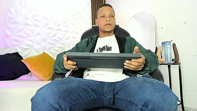 Ricky Owens1 online show from September 2025 01:16:02 PM