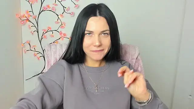 Lune Moon online show from February 2026 06:53:02 AM